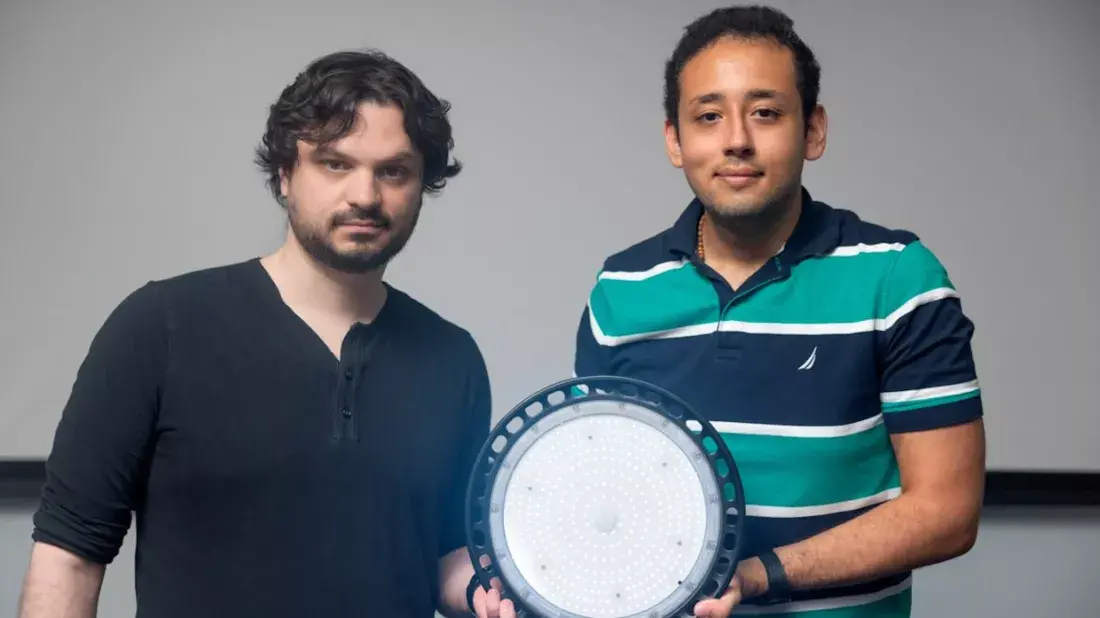 科学家开发出光学水印技术：利用光源变化识别AI深度伪造视频